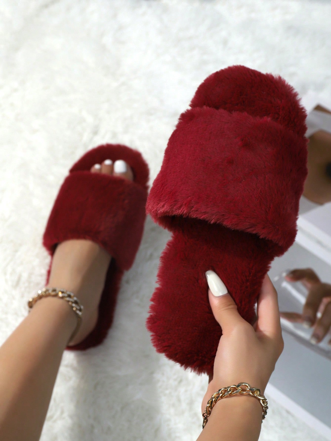 Pantufa Feminina Casual De Pelúcia Com Listras Chinelo Leve Silencioso