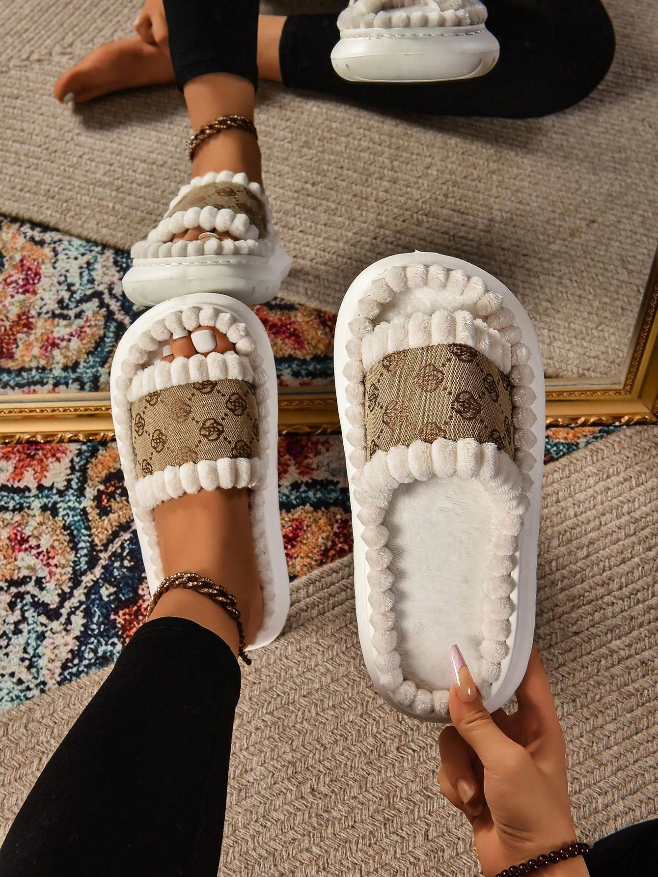 Pantufa Feminina De Veludo Macio Chinelo De Sola Grossa Antiderrapante